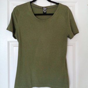 Lilikoi Perfect Tee in Olive
